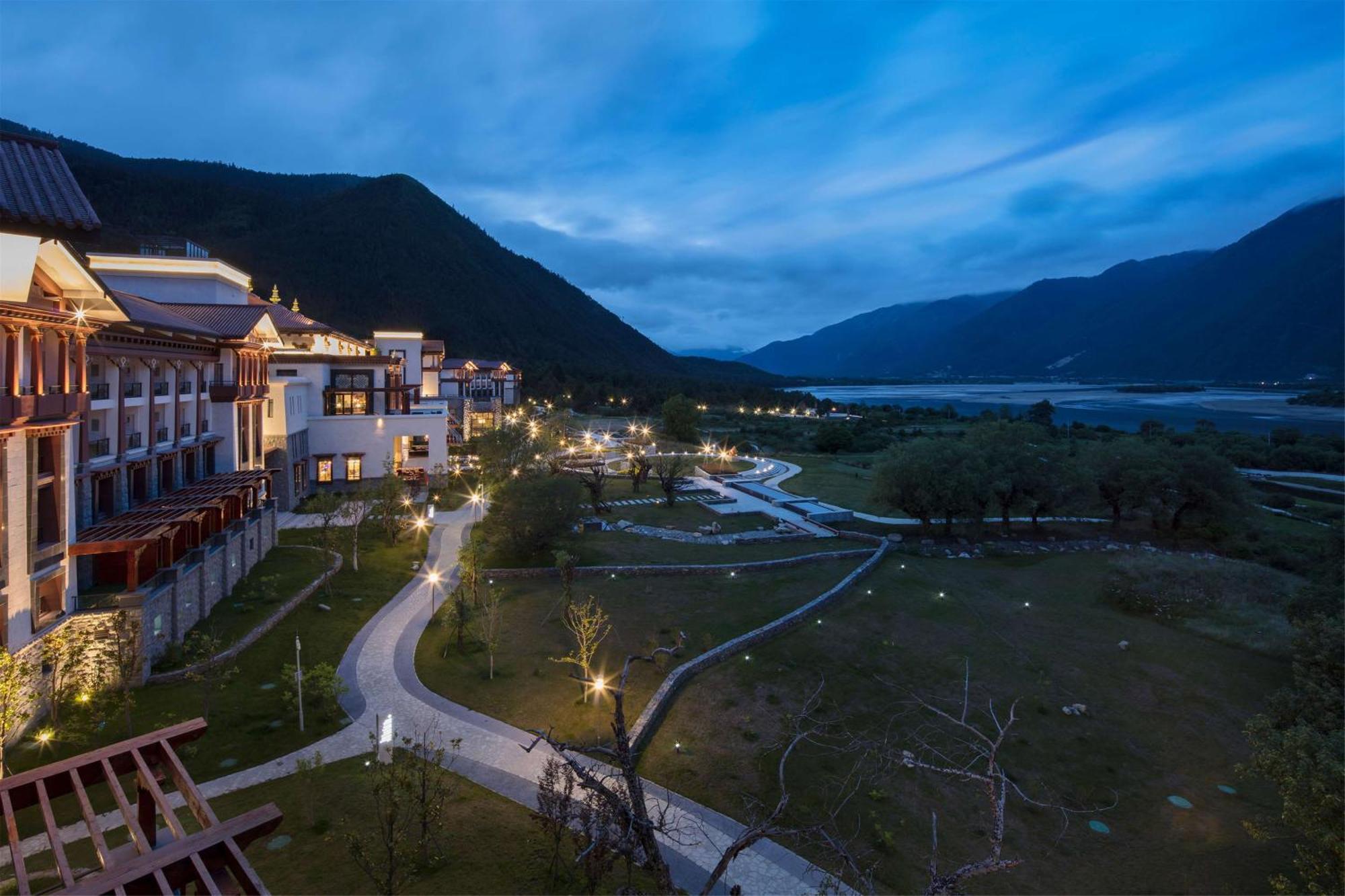 Hilton Linzhi Resort Nyingchi Esterno foto